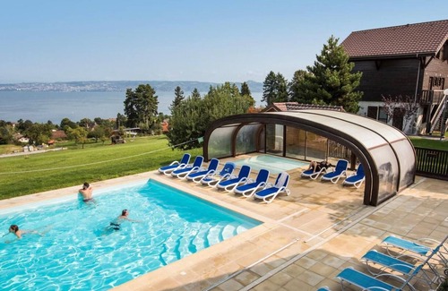 Evian-les-Bains Apartment | Fitness, swimming pool, terrace, parking, tv, 50-53m², Thollon les Mémises