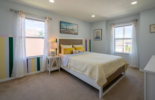 Sunrise Lakes House | Five bedroom, three bathroom just minutes from Disney.