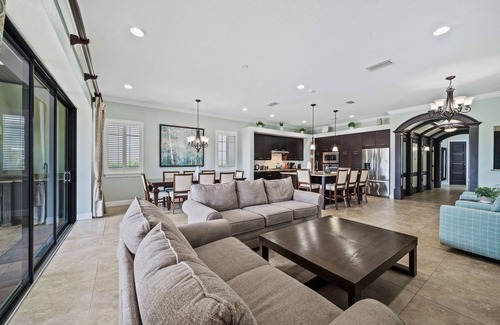 Bay Lake House | Five Bedroom Villa/Sleeps 10/Private Pool/Spa/Games Room/On-Site Dining/