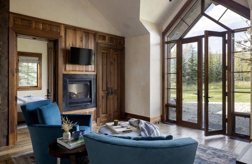 John Dodge Villa | Five-Bedrooms Total with Open Space and Views