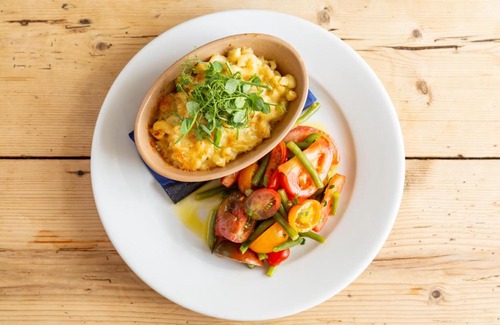 Wrentham Hotel | Five Bells Inn, Wrentham