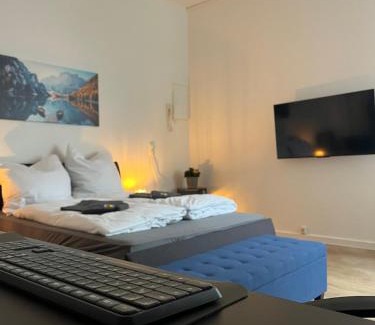 Wittenberge Apartment | Five O - Businessapartment Precht - QueenSize Bett