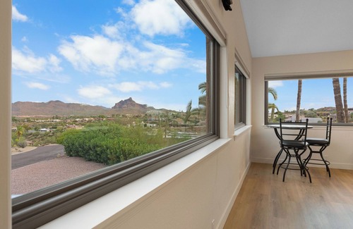 Fountain Hills House | Five Palms ★Scenic Mountain View's-Heated Pool-Spa-Balcony-Spacious★