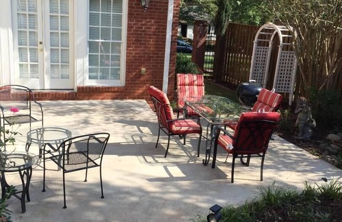 Athens House | Five Points Charmer