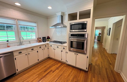 Athens House | Five Points/Gameday Retreat