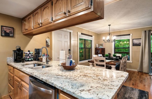 Pigeon Forge Cabin | Five-Star Cabin, Beautifully Decorated, Located Near the Parkway, No Steep Roads