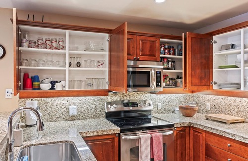 Salt Lake Mountain Resorts Condo | Five Star Luxury Ski-In Ski-Out with Mountain Views