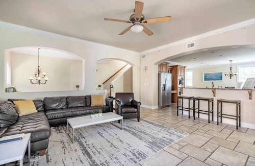 Belleair Shore House | FL Luxury Beach House - steps to the beach