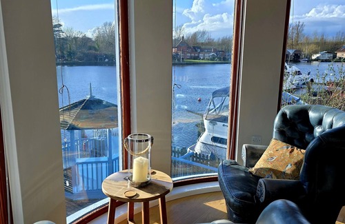 Brundall Cottage | Flag House | Unique homes | Norfolk Broads