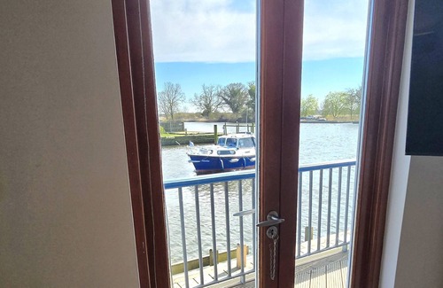 Brundall Cottage | Flag House | Unique homes | Norfolk Broads