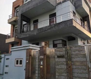 Ghaziabad Hotel | Flagship New Hotel Sky