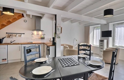 Saint-Coulomb House | Flamboyant - SAINT-COULOMB