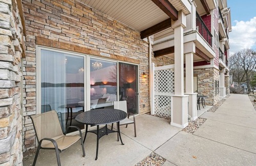 Lake Delton Condo | Flamingio Beach at Delton Grand