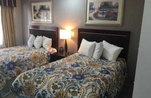 Indian Beach Sapphire Shores Hotel | Flamingo Inn