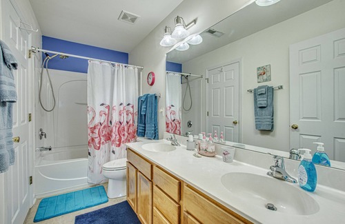 Charleston House | Flamingo Roost Townhome near Charleston