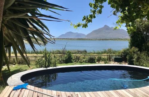 Kommetjie Apartment | Flamingo View
