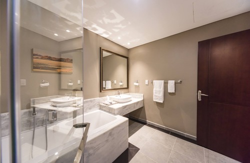 Walvis Bay Hotel | Flamingo Villa Boutique Hotel