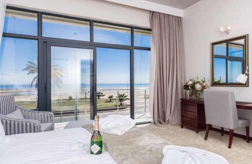 Walvis Bay Hotel | Flamingo Villa Boutique Hotel