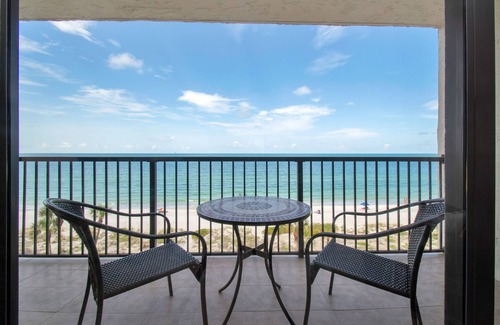 Madeira Beach Condo | FLASH SALE - 25% Off 8-25 Nov 26 At 5-Star Beach Front Condo!
