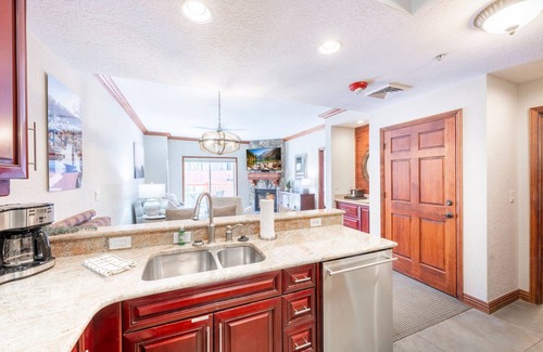Park City Condo | *Flash Sale* Only 90 Days ’Til Christmas – Book Your Park City Vacation to Save + Free Skis