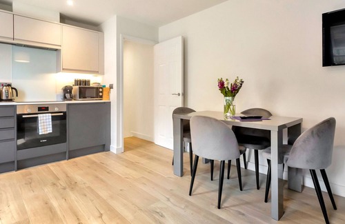 Cheltenham Apartment | Flat 1, 10E, St Paul's 2 Bedroom newly refurbished Apartment in central location