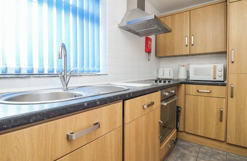 Portreath Cottage | FLAT 1 MARINA COURT, pet friendly, with a garden in Portreath