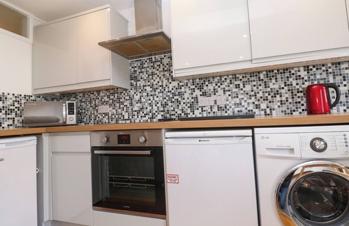 Chysauster Apartment | FLAT 1, with a garden in Penzance