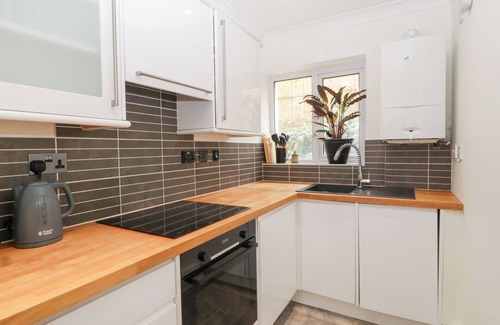 Cheltenham Cottage | FLAT 2 BATTLEDOWN GRANGE, family friendly in Cheltenham