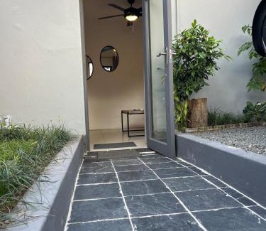 Ballito House | Flat 2 on 8 Lindsay