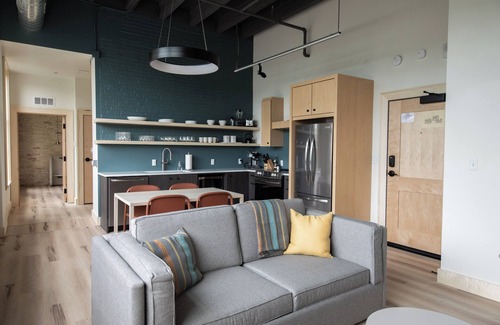 Traverse City Condo | Flat 205 Front and Union