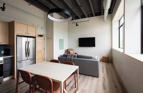 Traverse City Condo | Flat 205 Front and Union