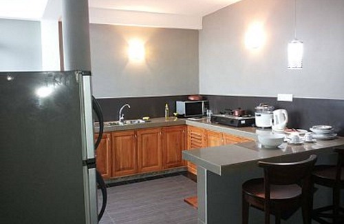 Mount Lavinia Apartment | Flat 3 - Fully Furnished Air-conditioned One Bedroom Apartment in Dehiwala