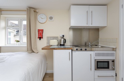 Southampton City Centre Apartment | Flat 5 - Luxury Blackberry Apartments