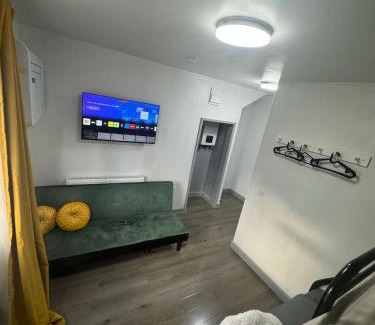 Loxford Apartment | Flat 6 stay in ilford