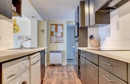 Putsborough Apartment | Flat 8 Clifton Court