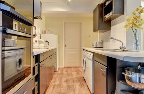 Putsborough Apartment | Flat 8 Clifton Court