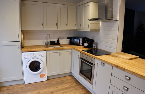 Skipton House | FLAT CAP COTTAGE, family friendly, with a garden in Skipton