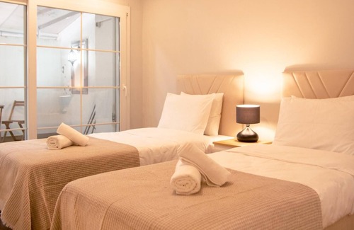 Karsiyaka Apartment | Flat Close to Beach in Karsiyaka