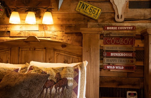 Cape Fair Hotel | Flat Creek Lodge