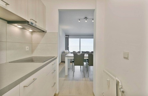 Blankenberge Apartment | Flat in Blankenberge with Stunning Sea Views