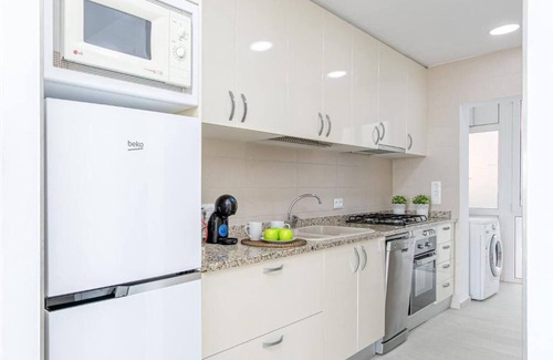 Roses Town Center Apartment | Flat in front of the sea in the centre of Roses AV-59