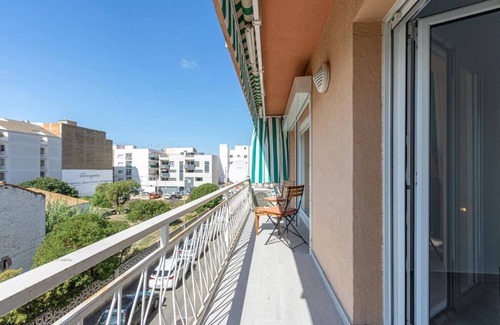 Roses Town Center Apartment | Flat in front of the sea in the centre of Roses AV-59