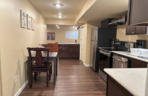 Sunset Hill Apartment | Flat in Heart of Ballard - Walk to Beach, Restaurants and Shops!