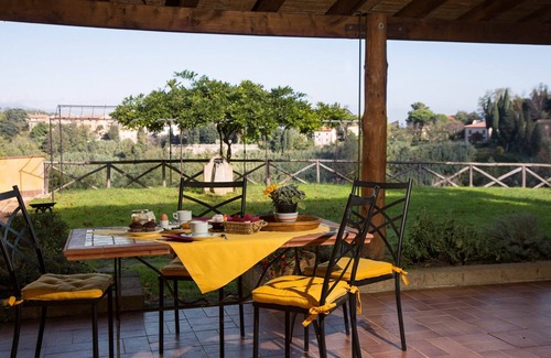 Lari Apartment | Flat in Lari, A/C, terrace, pool, restaurant, Wi-Fi, close to the village, Me