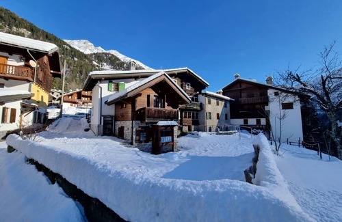 Macugnaga House | Flat in the village centre Ronco 1