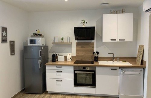 Pineto Apartment | Flat near the sea Cekalauthymae