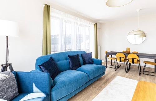 Maltepe Apartment | Flat w Sea View Terrace Near Metro in Maltepe