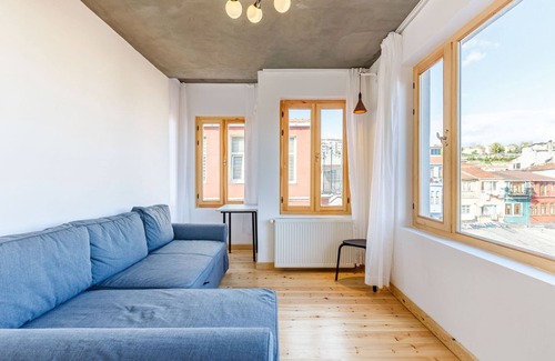 Istanbul City Center Apartment | Flat w Terrace Near Red Church in Fatih