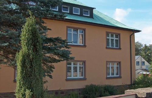 Cranzahl Apartment | Flat with a view of the water