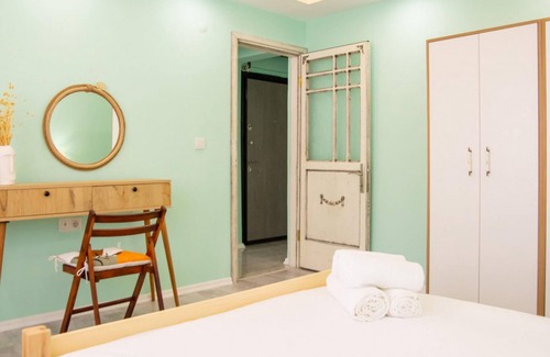 Konak Apartment | Flat with Great View and Central Location in Konak